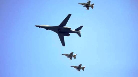 Mỹ điều máy bay ném bom chiến lược siêu thanh đến Hàn Quốc 