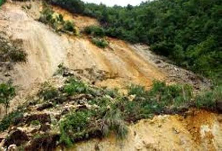 Thanh Hóa: Mưa lớn, sạt lở đất gây hậu quả nghiêm trọng