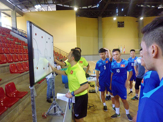 FFutsal World Cup 2016: Tuyển Việt Nam tự tin trước trận gặp Paraguay 