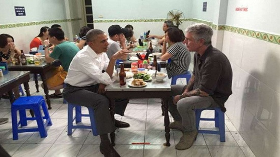 Bật mí bí mật bữa tối của Tổng thống Obama trong quán bún chả Hà Nội