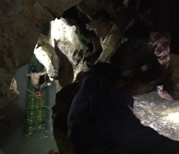 Thanh Hóa: 1 người ngã xuống hang sâu khi đi chặt luồng