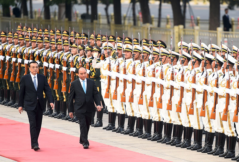 Lễ đón Thủ tướng Nguyễn Xuân Phúc tại Đại Lễ đường Nhân dân Trung Quốc