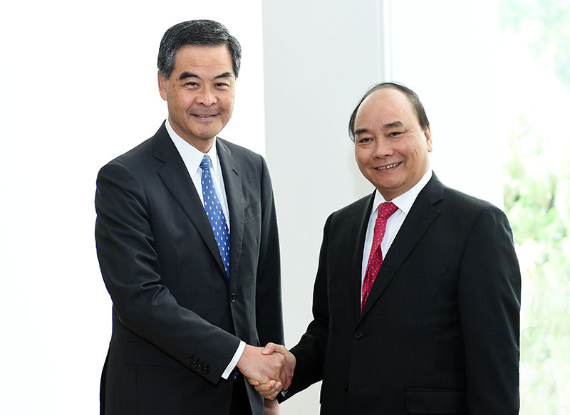 Thủ tướng hội kiến Trưởng Đặc khu hành chính Hong Kong
