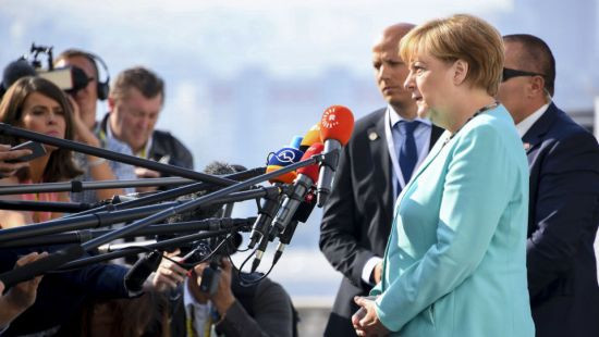 Bà Angela Merkel: EU 