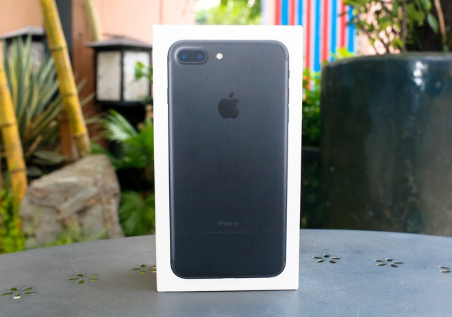 Hi�nh a�nh: Chiêm ngưỡng chiếc iPhone 7 đầu tiên có mặt tại Việt Nam với giá 38 triệu s�� 1