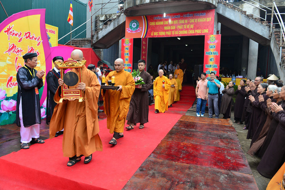 Những hình ảnh ấn tượng trong Đại lễ đúc Đại Phật tượng và chuông Đại hồng chùa Phúc Long