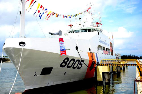 Cảnh sát biển tiếp nhận tàu đa năng 2.400 tấn