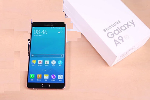 Samsung gợi ý Galaxy On8, để lộ Galaxy A9 (2017)