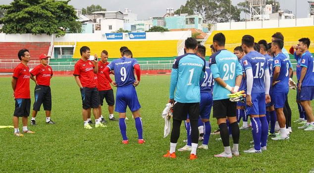 Sát ngày thi đấu nhưng đội tuyển Việt Nam vẫn chưa hoàn thiện được quân số