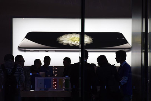Apple bất ngờ khi phải tăng đơn hàng linh kiện iPhone 7