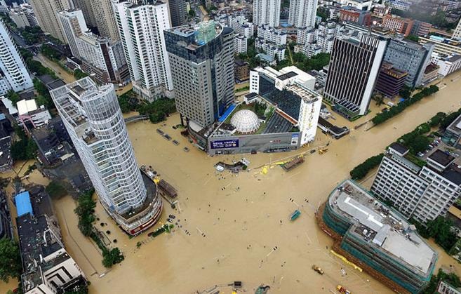 Bão Megi chôn vùi một ngôi làng ở Trung Quốc và hơn 40 người do sạt lở