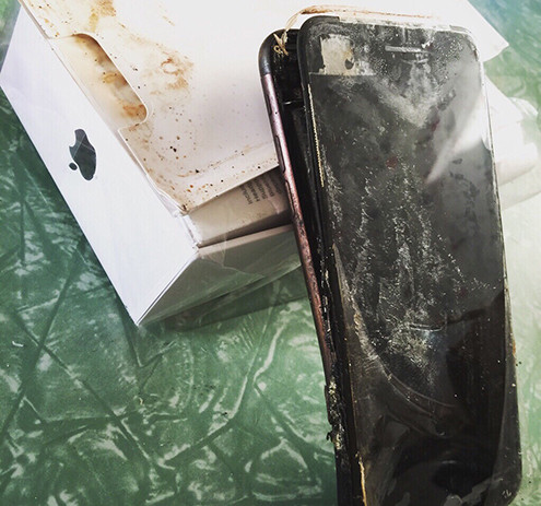 Ngay cả iPhone 7 cũng gặp sự cố pin phát nổ