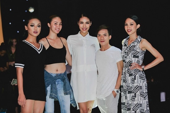 Lan Khuê, Mai Ngô say sưa luyện tập catwalk đến tận khuya 