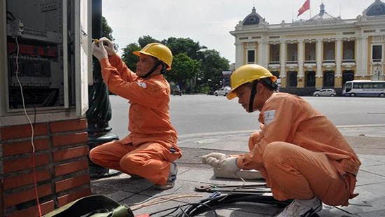 Đảm bảo điện phục vụ các hoạt động kỷ niệm Giải phóng Thủ đô 