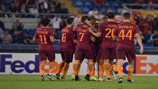 AS Roma đá bại Inter tại Olimpico