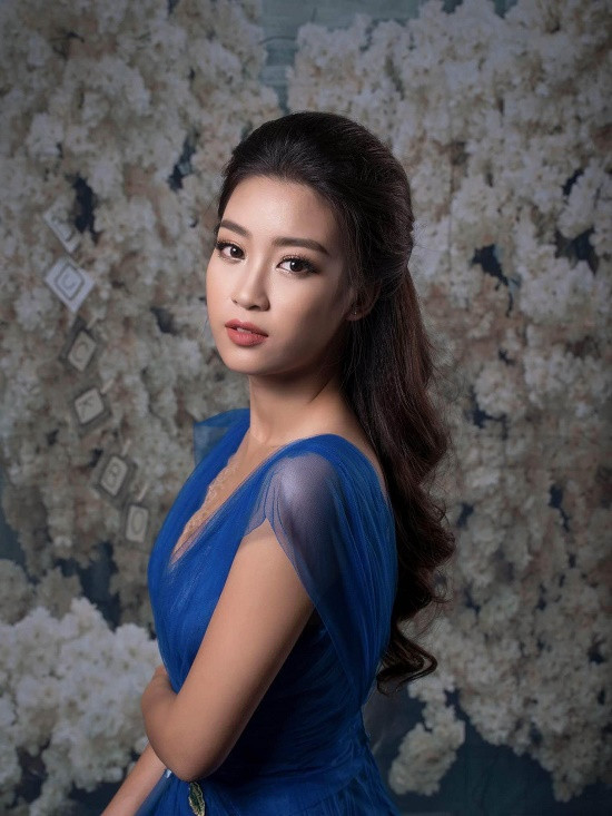 Hoa hậu Đỗ Mỹ Linh yêu kiều nhưng đầy ma mị trong bộ hình mới