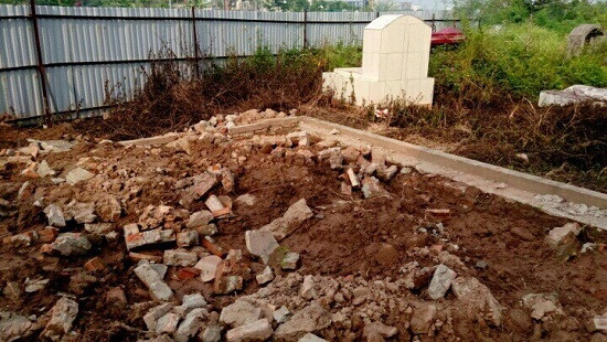 Hà Nội: Hàng chục ngôi mộ bị đào trộm?