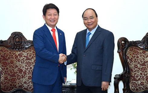 Thủ tướng Nguyễn Xuân Phúc tiếp Thị trưởng TP Daegu, Hàn Quốc
