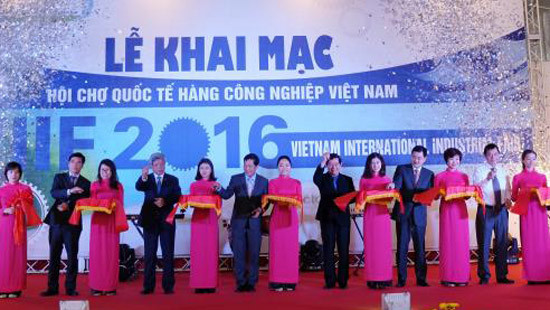 Hội chợ quốc tế hàng công nghiệp Việt Nam 2016 chính thức khai mạc