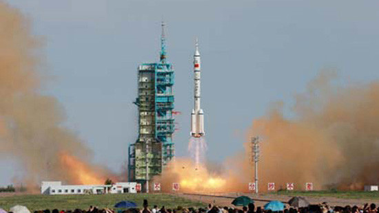 Trung Quốc phóng tàu vũ trụ Thần Châu 11 