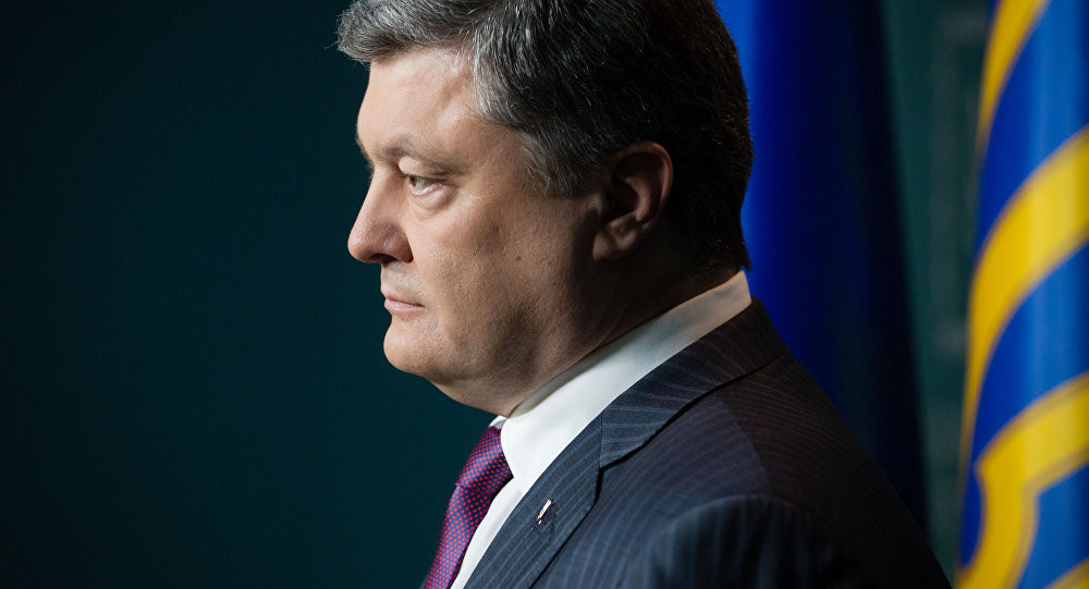 Tổng thống Poroshenko gia hạn lệnh trừng phạt chống Nga
