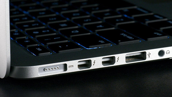 Apple bỏ rơi cổng USB truyền thống trong MacBook mới