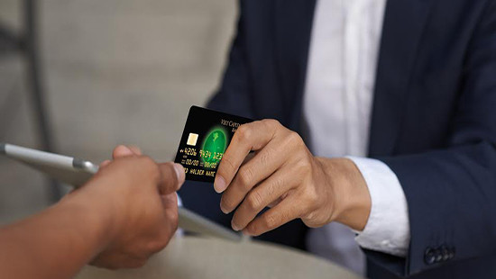 Thẻ tín dụng - multi-membership card  “quyền lực” cho mọi tín đồ Shopping