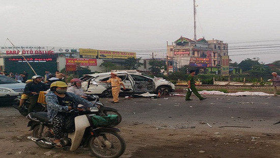 Danh tính các nạn nhân trong vụ tàu hỏa đâm ô tô tại Hà Nội