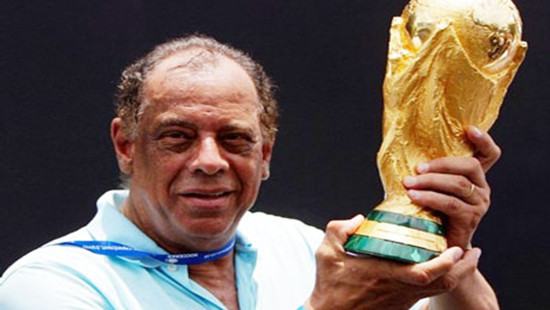 Cựu đội trưởng đội tuyển Brazil qua đời ở tuổi 72