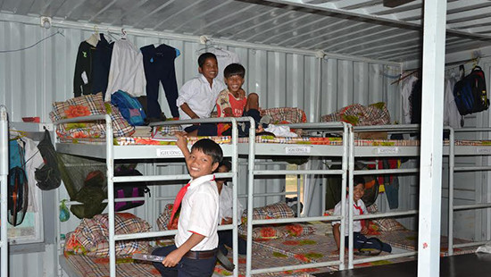 Quảng Ngãi: Nhà bán trú cho học sinh bằng thùng xe container