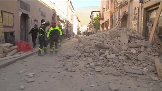 Italy: Lại xảy ra động đất 6,6 độ Richter