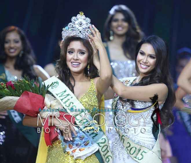 Hoa hậu Trái Đất 2016 bị tố qua đêm với nhà tài trợ để giành giải