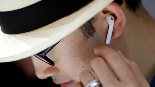 Apple có thể trì hoãn AirPods đến tận tháng Giêng năm sau