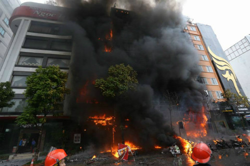 Vụ cháy trên phố Trần Thái Tông: Thủ tướng chỉ đạo điều tra nguyên nhân, xử lý sai phạm