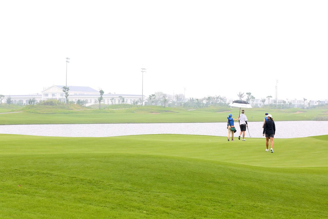 Gôn thủ chuyên nghiệp người Mỹ nói về sân FLC Samson Golf Links
