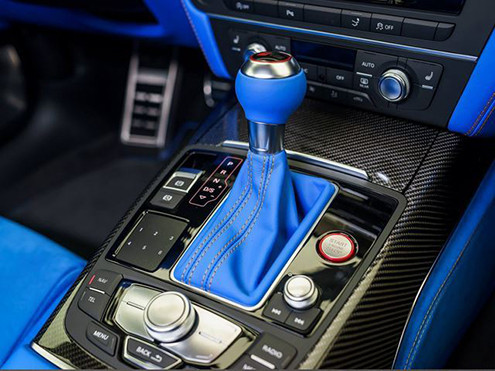 Đắm mình Audi RS7 khoác áo xanh độc quyền của Porsche