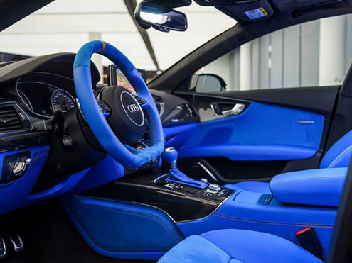Đắm mình Audi RS7 khoác áo xanh độc quyền của Porsche