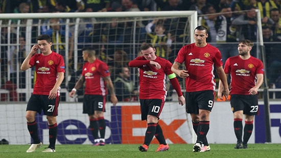 MU tụt hạng sau trận thua thứ 2 ở vòng bảng Europa League