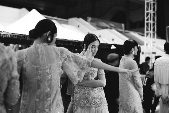 Đằng sau sự thành công của Vietnam International Fashion Week thu đông 2016