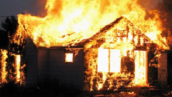 Hà Nội: Người phụ nữ chết cháy trong căn nhà lúc đêm khuya