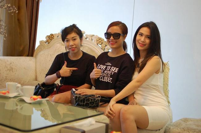 Thân thế người phụ nữ chăm sóc sắc đẹp cho Hoàng Thùy Linh Thân thế người phụ nữ chăm sóc sắc đẹp cho Hoàng Thùy Linh