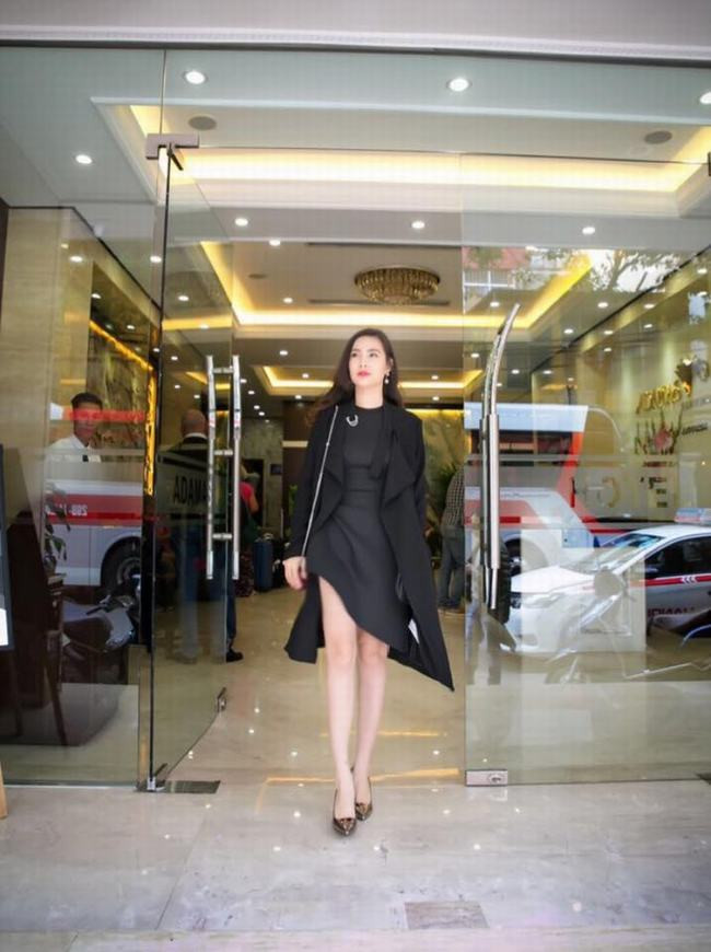 Thân thế người phụ nữ chăm sóc sắc đẹp cho Hoàng Thùy Linh Thân thế người phụ nữ chăm sóc sắc đẹp cho Hoàng Thùy Linh