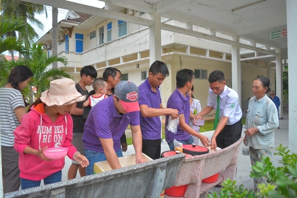 Nồi cháo từ thiện của gã giang hồ “số má” một thời