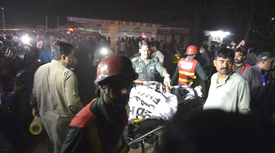 Pakistan: IS đánh bom liều chết làm hơn 155 người thương vong