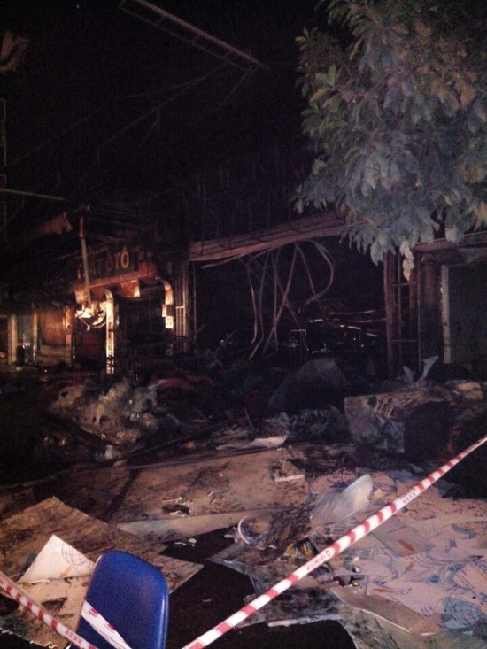 Quảng Ninh: Cửa hàng nội thất cháy lớn, lan sang 5 nhà dân