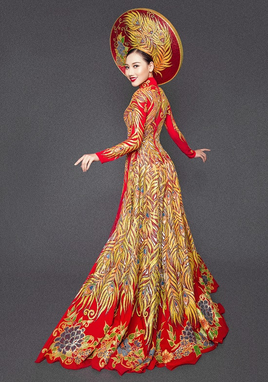 Hoàng Thu Thảo lộng lẫy diện trang phục dân tộc tại Hoa hậu Châu Á Thái Bình Dương