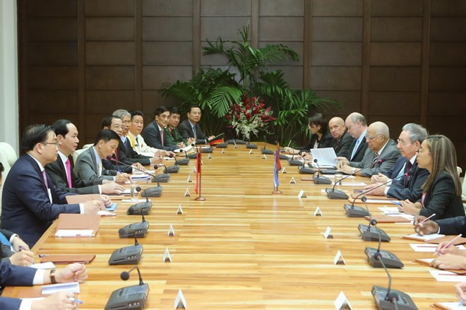 Chủ tịch Cuba Raul Castro đón, hội đàm với Chủ tịch nước Trần Đại Quang