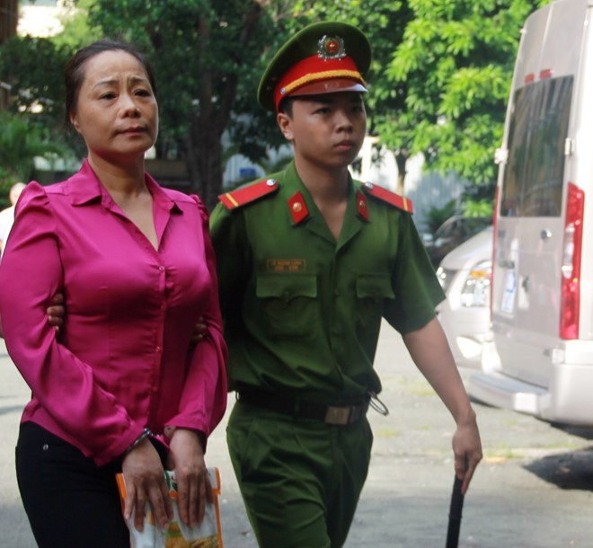 Hoa hậu quý bà Trương Thị Tuyết Nga tiếp tục hầu tòa