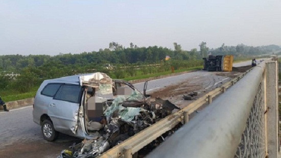 Tai nạn kinh hoàng trên cao tốc Hà Nội –Thái Nguyên:  4 người tử vong