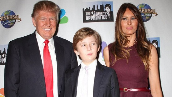 Ông Trump xác nhận vợ và con trai út không chuyển vào Nhà Trắng